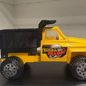 Tonka Trax Yellow and Black Dump Truck Toy